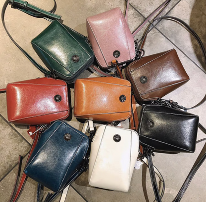 Women's soft leather mobile phone bag messenger bag